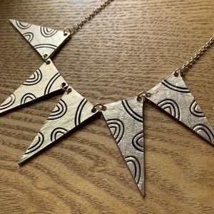 NWOT gold, fun spiked necklace ✨3 for $13✨